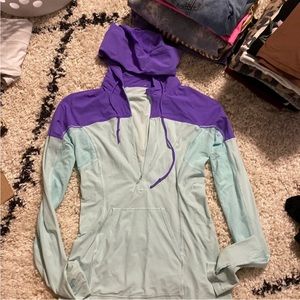Lululemon Pullover size 4